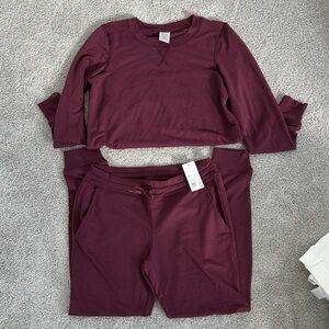 Jockey Women's Sweater Set - Burgundy Small